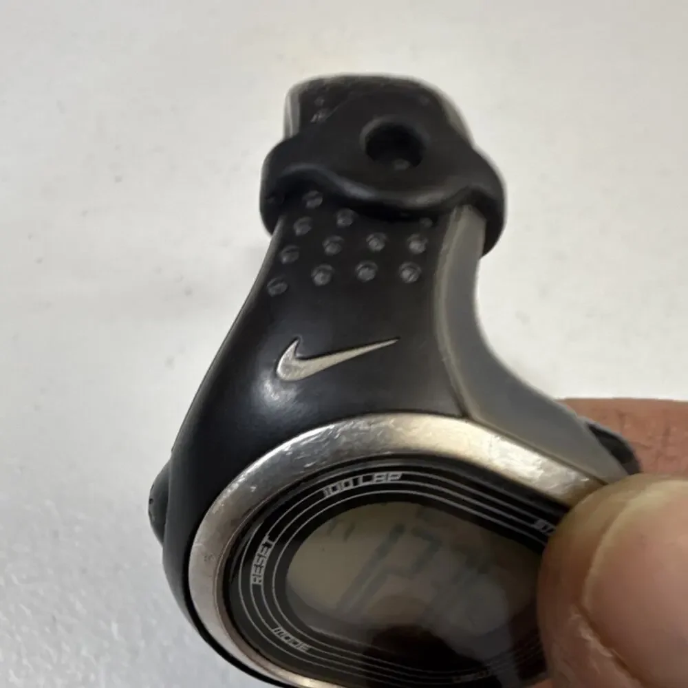 RARE VINTAGE NIKE TRIAX FURY 100 LAP BLACK AND GREY SPORTSWATCH NEW BATTERY(B19)
